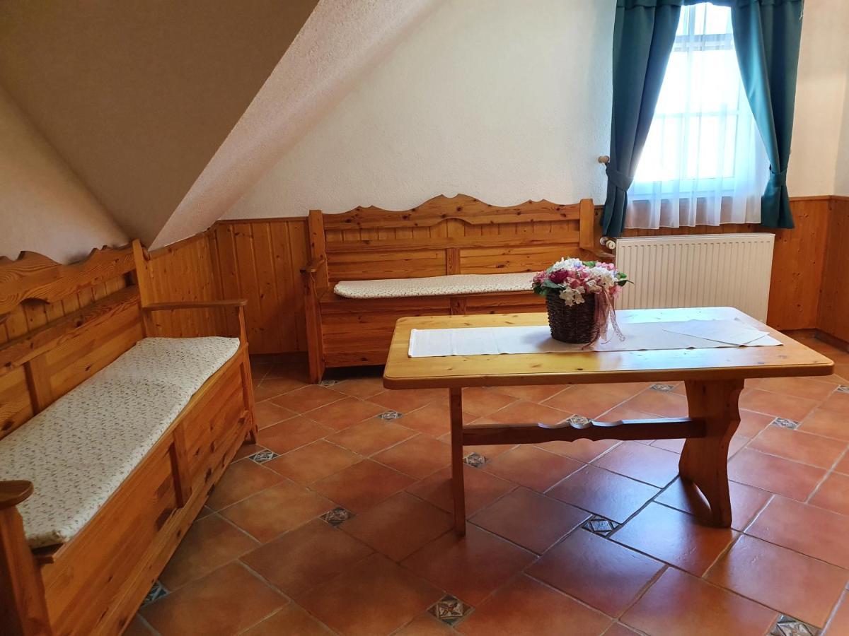 Bozi Rozi Panzio Hotel Fertőboz Екстериор снимка